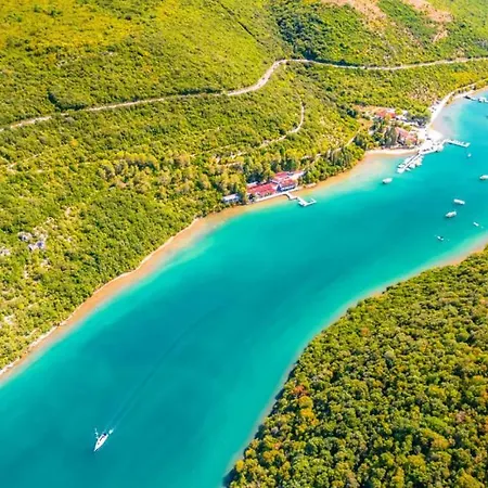 Beautiful B&u With Pool In Vrsar Βίλα Fuškulin