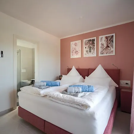 Villa Beautiful B&u With Pool In Vrsar