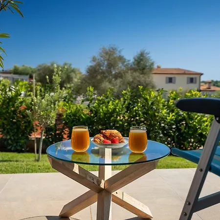Beautiful B&u With Pool In Vrsar Villa *