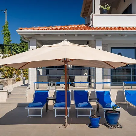 Beautiful B&u With Pool In Vrsar *