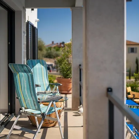 Beautiful B&u With Pool In Vrsar